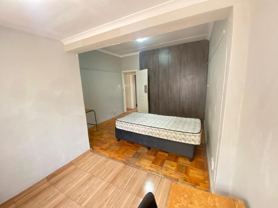 5 Bedroom Property for Sale in Willows Free State